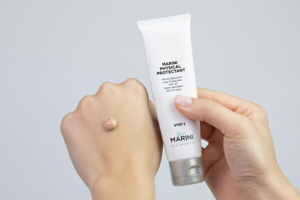 Jan Marini Marini Physical Protectant Tinted SPF 45 57 g - obrazek 3